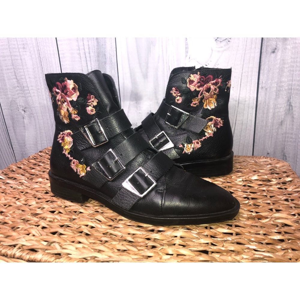 🌸🌺🌼ZARA Leather Embroidered Ankle Boots Buckles Zip